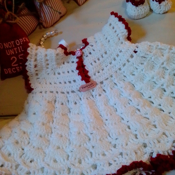 Baby's 1st Christmas dress and Mary Janes - Picture 5 of 9